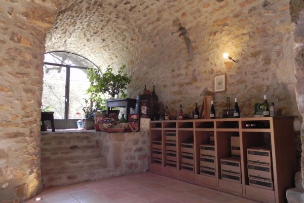 caveau domaine Vigne à Lagorce